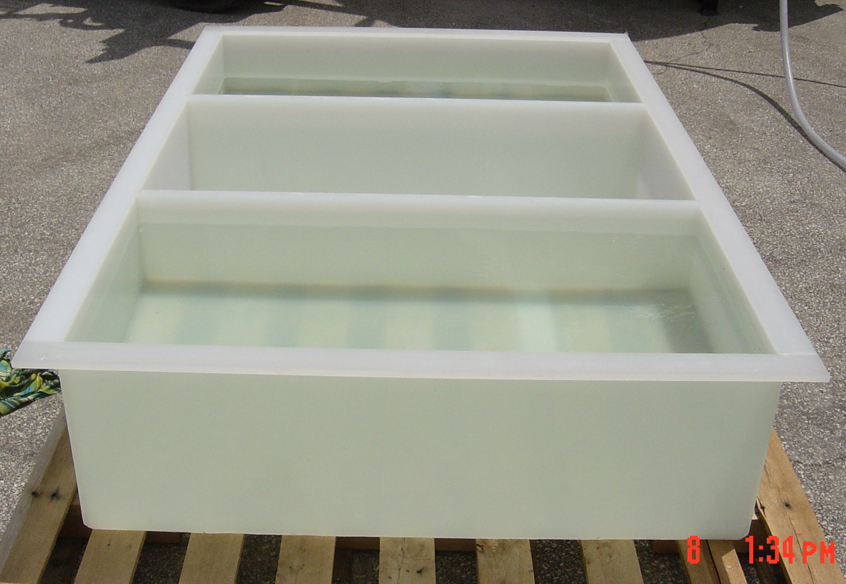 CUSTOM FABRICATED COMPARTMENT TANKS